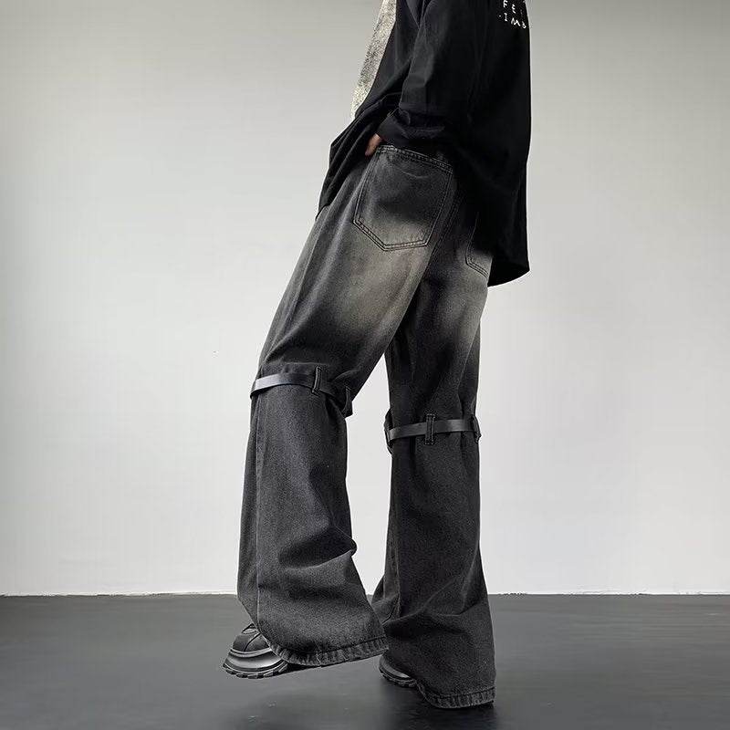 Prewashed Retro Jeans with Metal Detail